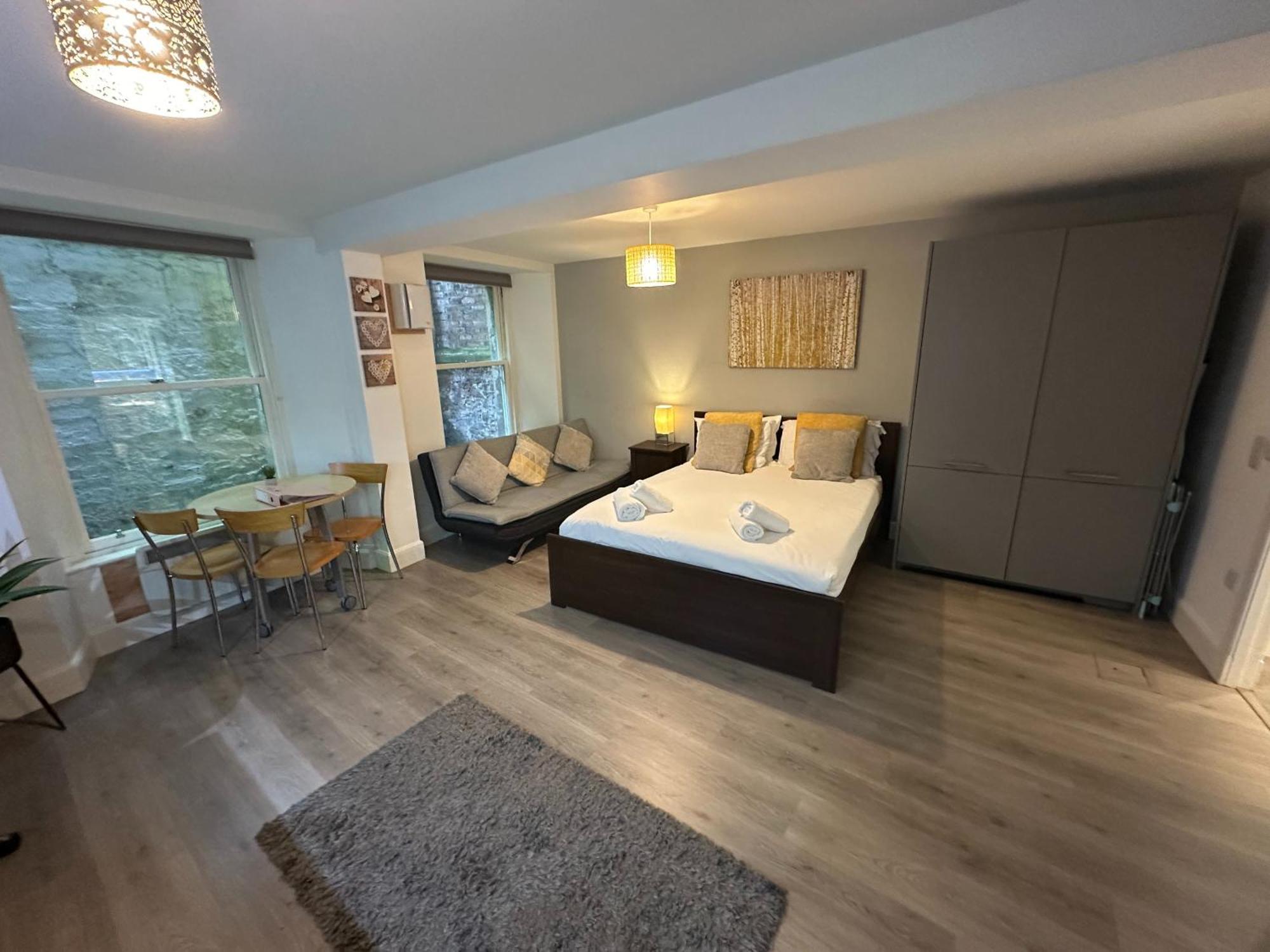 The Bristo Square Apartment *